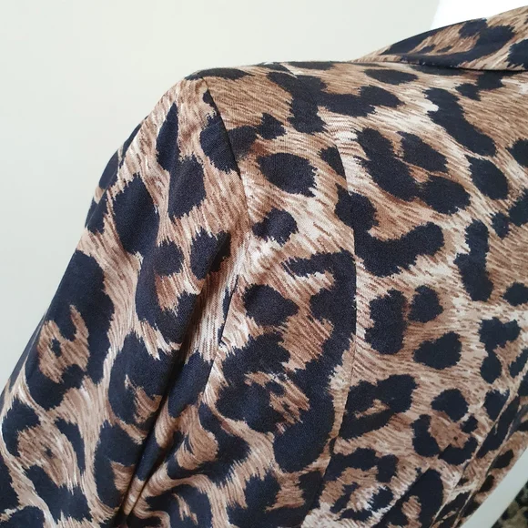 Leopard 🐆 Print Jacket Size M - Picture 6 of 9